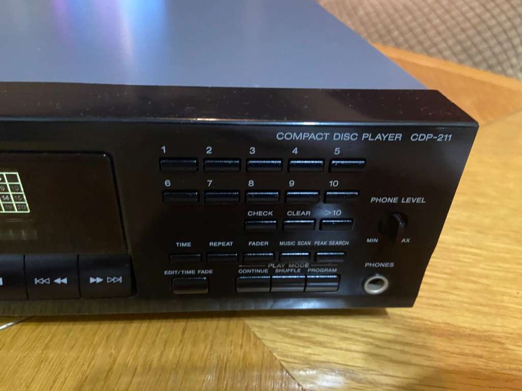 Sony CD Player !!! Bargain !!! FREE SHIPPING TO DOOR !!!!