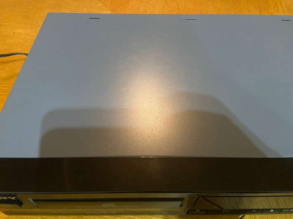 Sony CD Player !!! Bargain !!! FREE SHIPPING TO DOOR !!!!