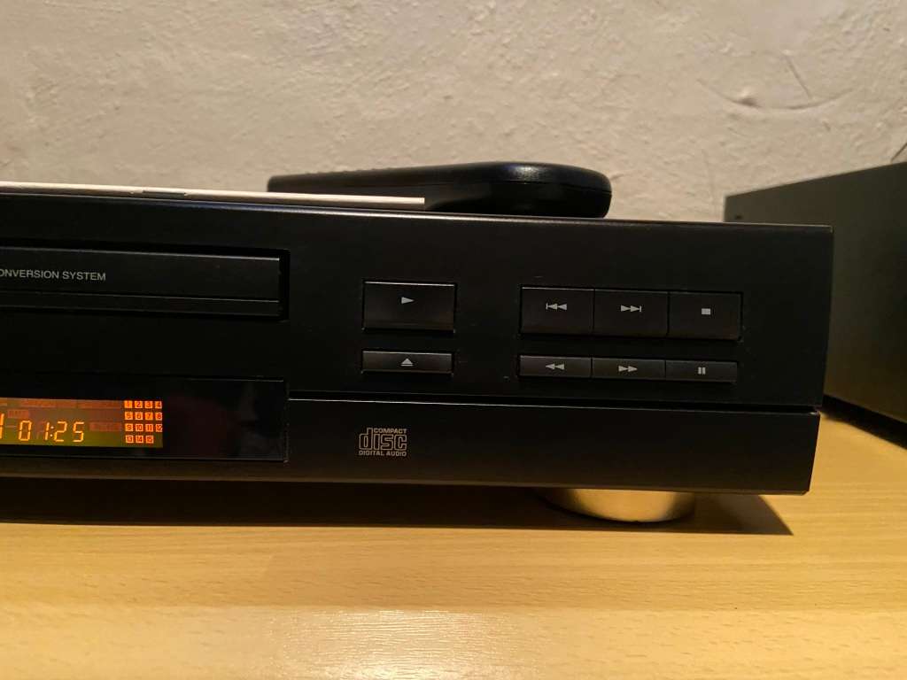 SANSUI DISC PLAYER WITH REMOTE   !!! BARGAIN !!!