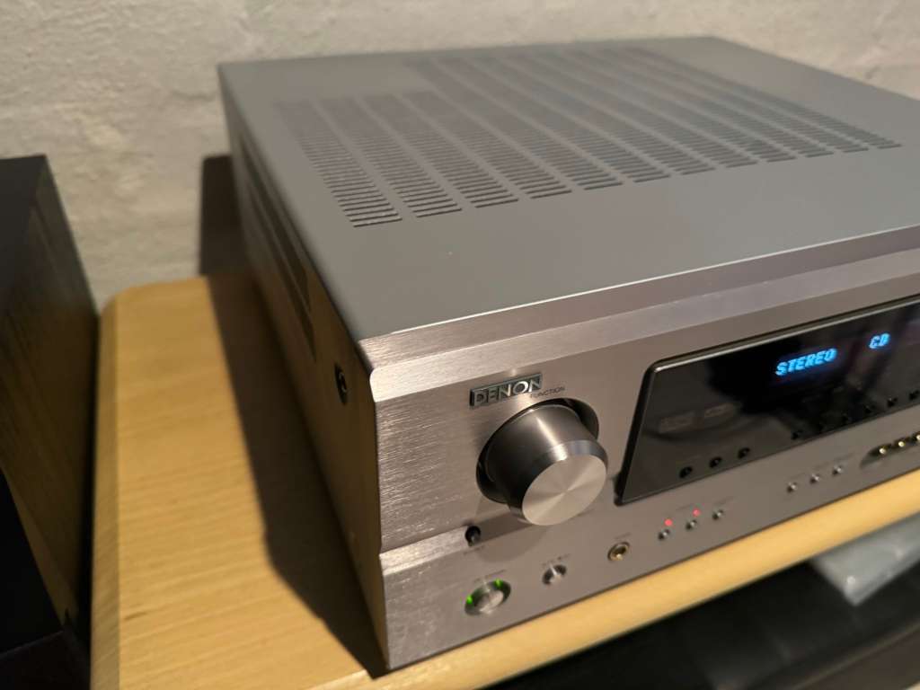 DENON HOME THEATRE AMPLIFIER !!! BARGAIN !!!!