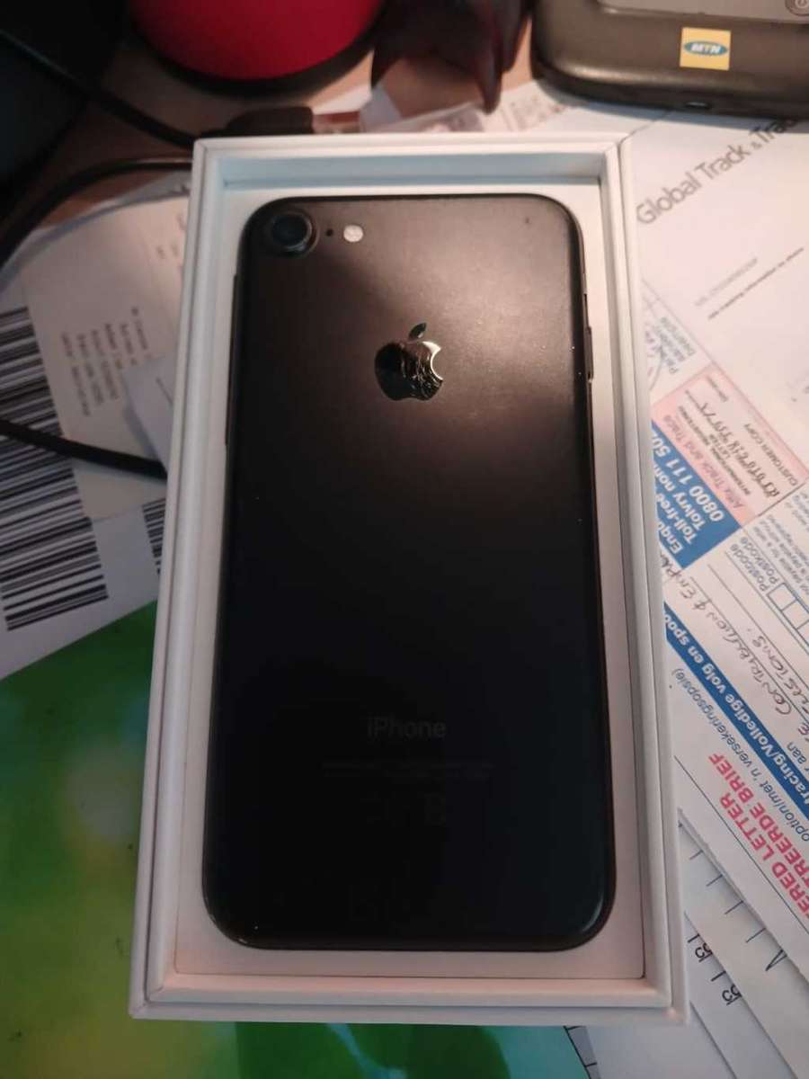 iPhone 7 32g black -  MN8X2AA/A