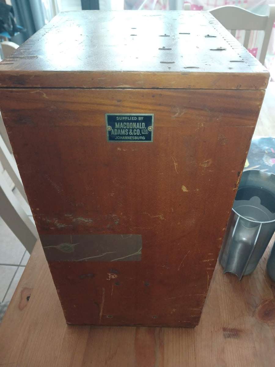 Vintage Bausch and Lomb AL40 Optical Co. Microscope US Pat 2,093,611 in wooden case