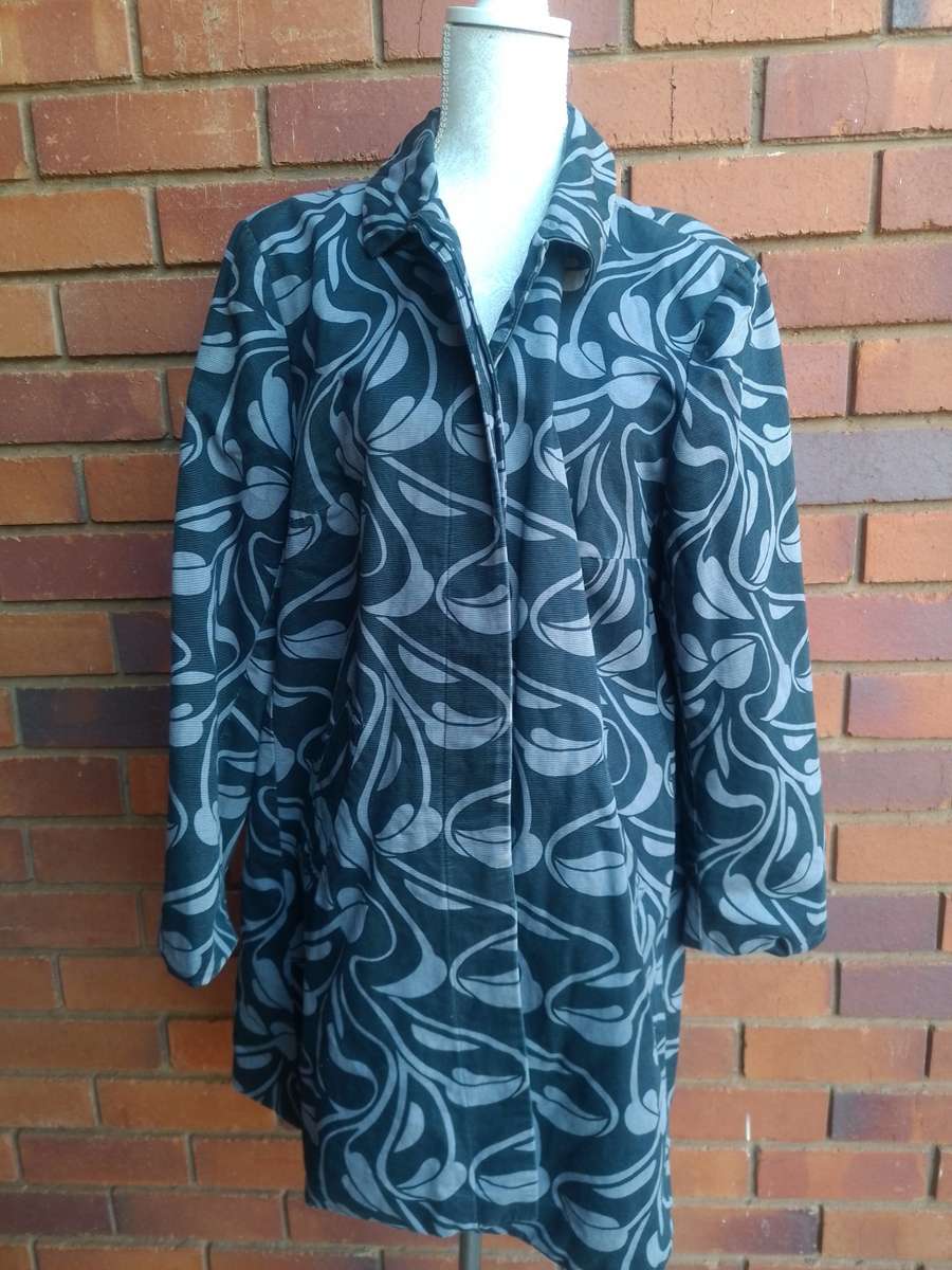 Donna Claire size 20 jacket