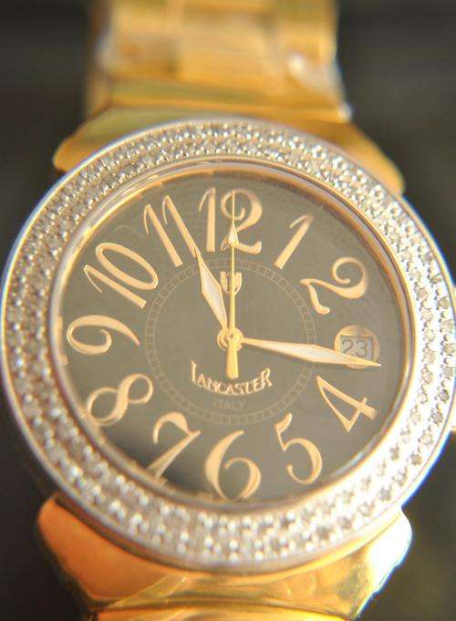 R20,000.00 >> LANCASTER Ladies genuine **DIAMONDS** 112 diamonds 0.86ct w/ CERTIFICATES Swiss Watch