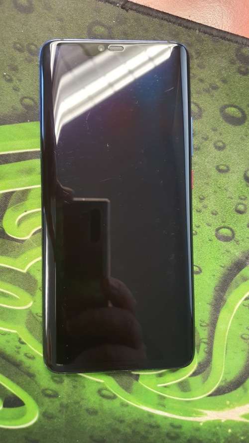 Huawei mate 20 Pro 128G. With Google Play Services