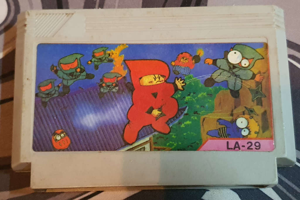 14 TV game Cartriges (Family computer Famiclone NES 8-bit)