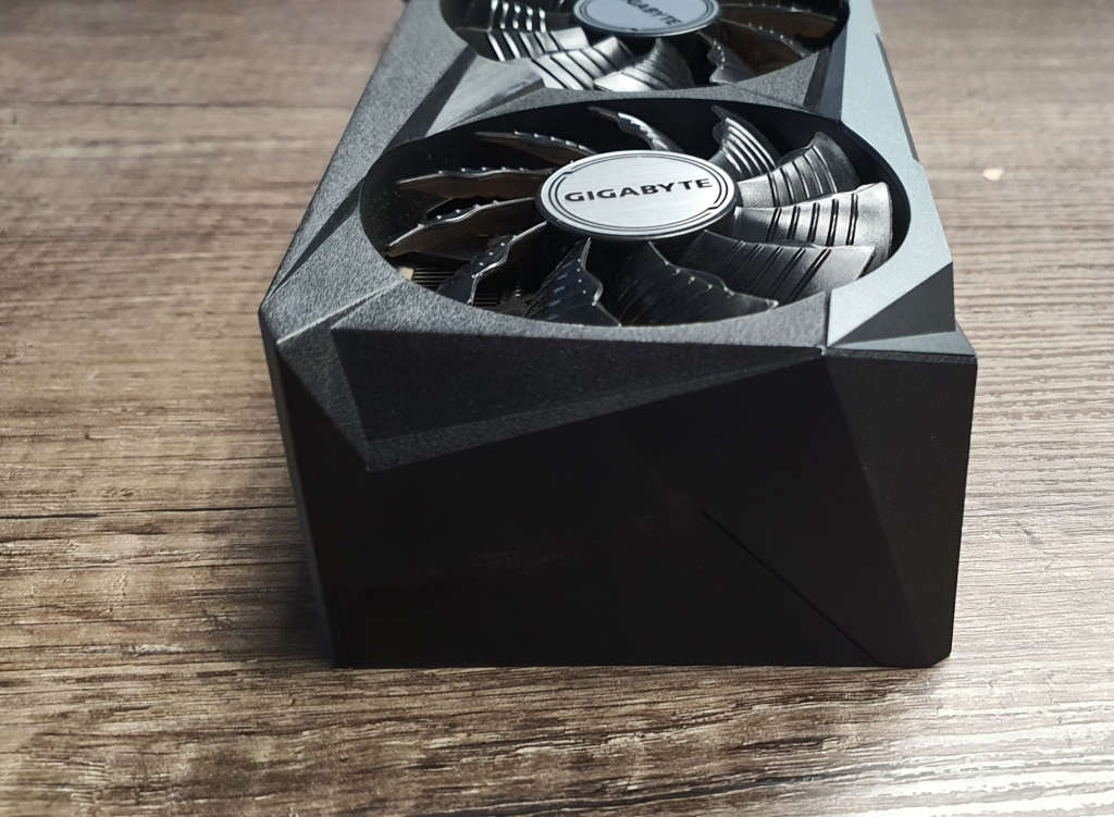 Gigabyte Radeon RX 6800 XT GAMING OC 16G