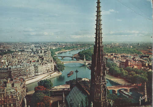 UN USED POST CARD FRANCE