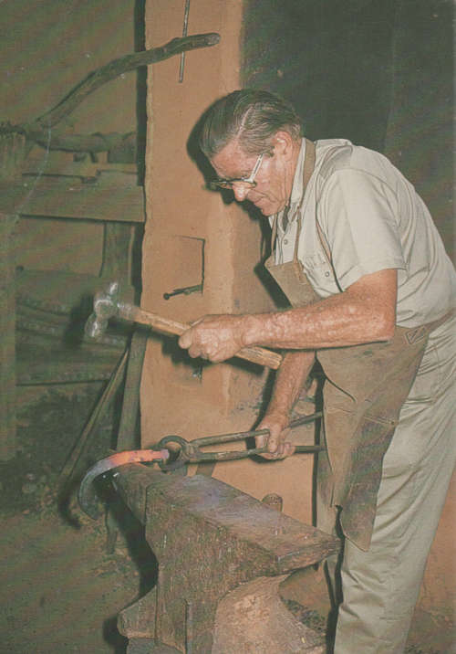 OLD UN USED POST CARD FARM MUSEUM WORCESTER