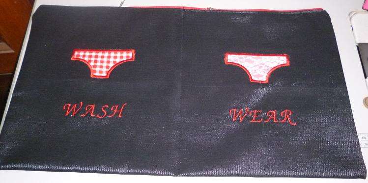 PANTY TRAVEL BAG. WASH AND WEAR.