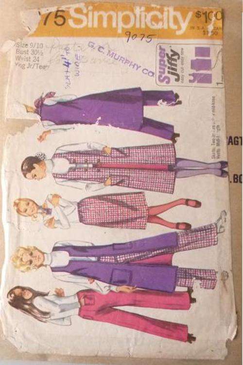 SIMPLICITY SEWING PATTERN 9075