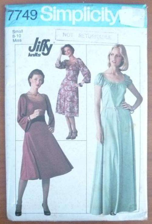 SIMPLICITY PATTERN 7749 SIZE 8-10