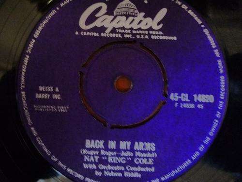 NAT-KING-COLE -- ANGEL SMILE/BACK IN MY ARMS  -- 7 SINGLE VINYL