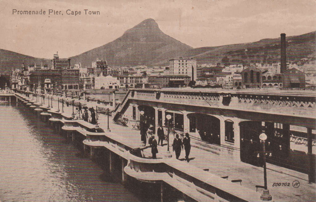 MINT POST CARD CAPE TOWN