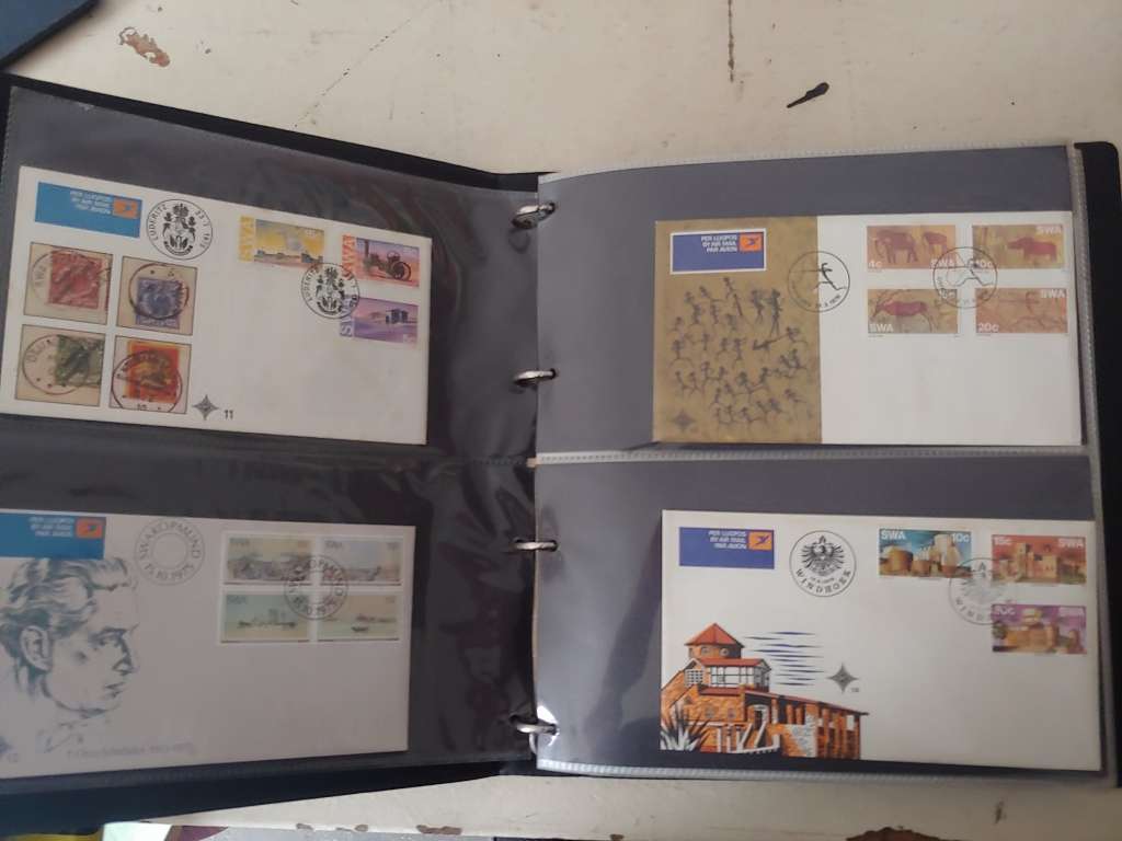 SG NEW THAMES COVER ALBUM 19 PAGES X 4 FDCS PLUS 4 PAGES LARGE FDCS 1 YEAR PACK SWA/NAMIBIA