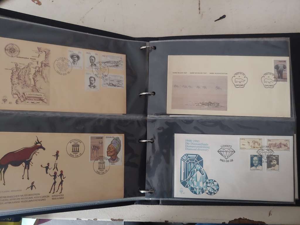 SG NEW THAMES COVER ALBUM 19 PAGES X 4 FDCS PLUS 4 PAGES LARGE FDCS 1 YEAR PACK SWA/NAMIBIA