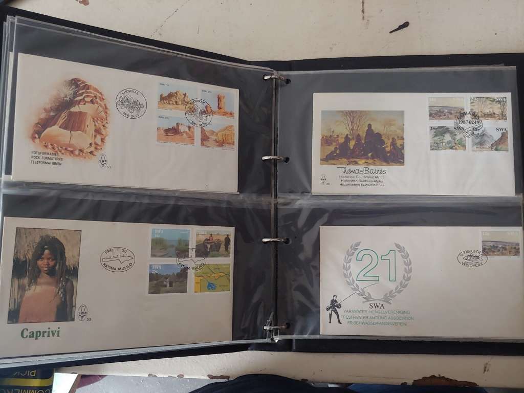 SG NEW THAMES COVER ALBUM 19 PAGES X 4 FDCS PLUS 4 PAGES LARGE FDCS 1 YEAR PACK SWA/NAMIBIA