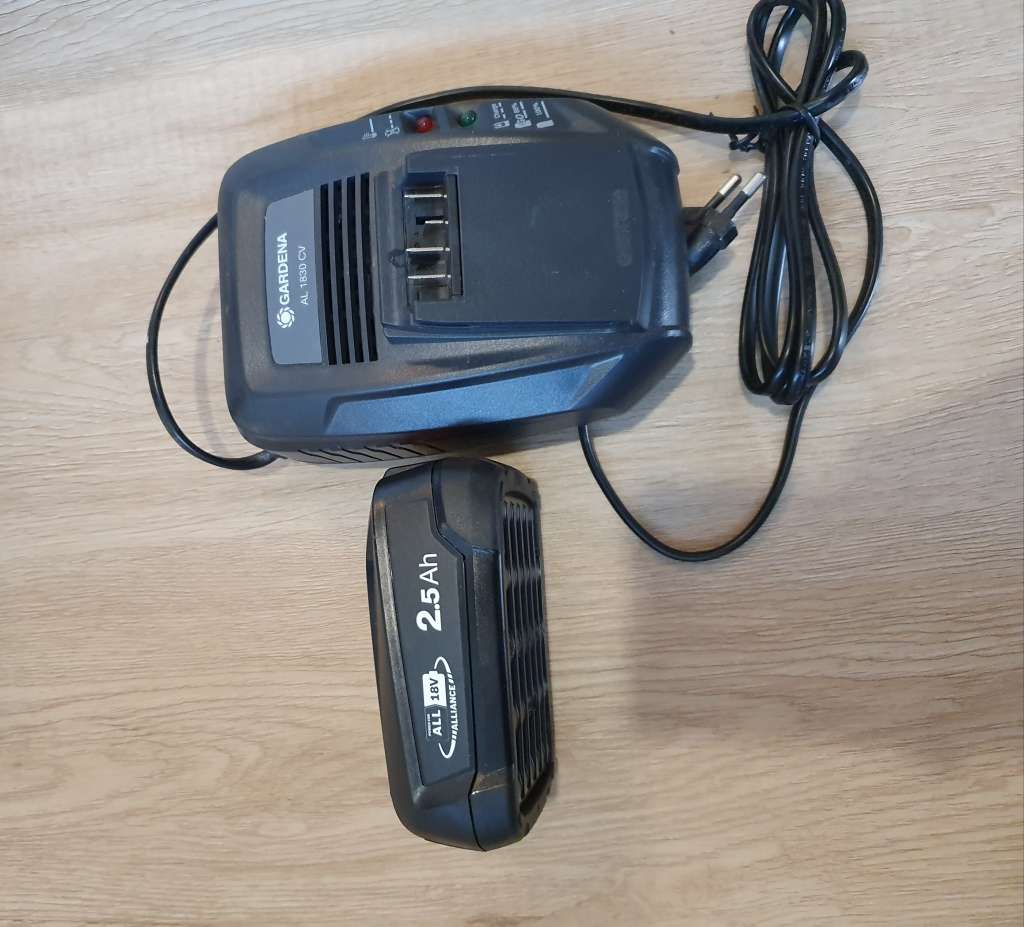 Gardena Battery grass trimmer / weed wacker