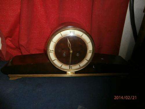 BEAUTIFUL MANTLE CLOCK (NOT WORKING,NEEDS TLC)