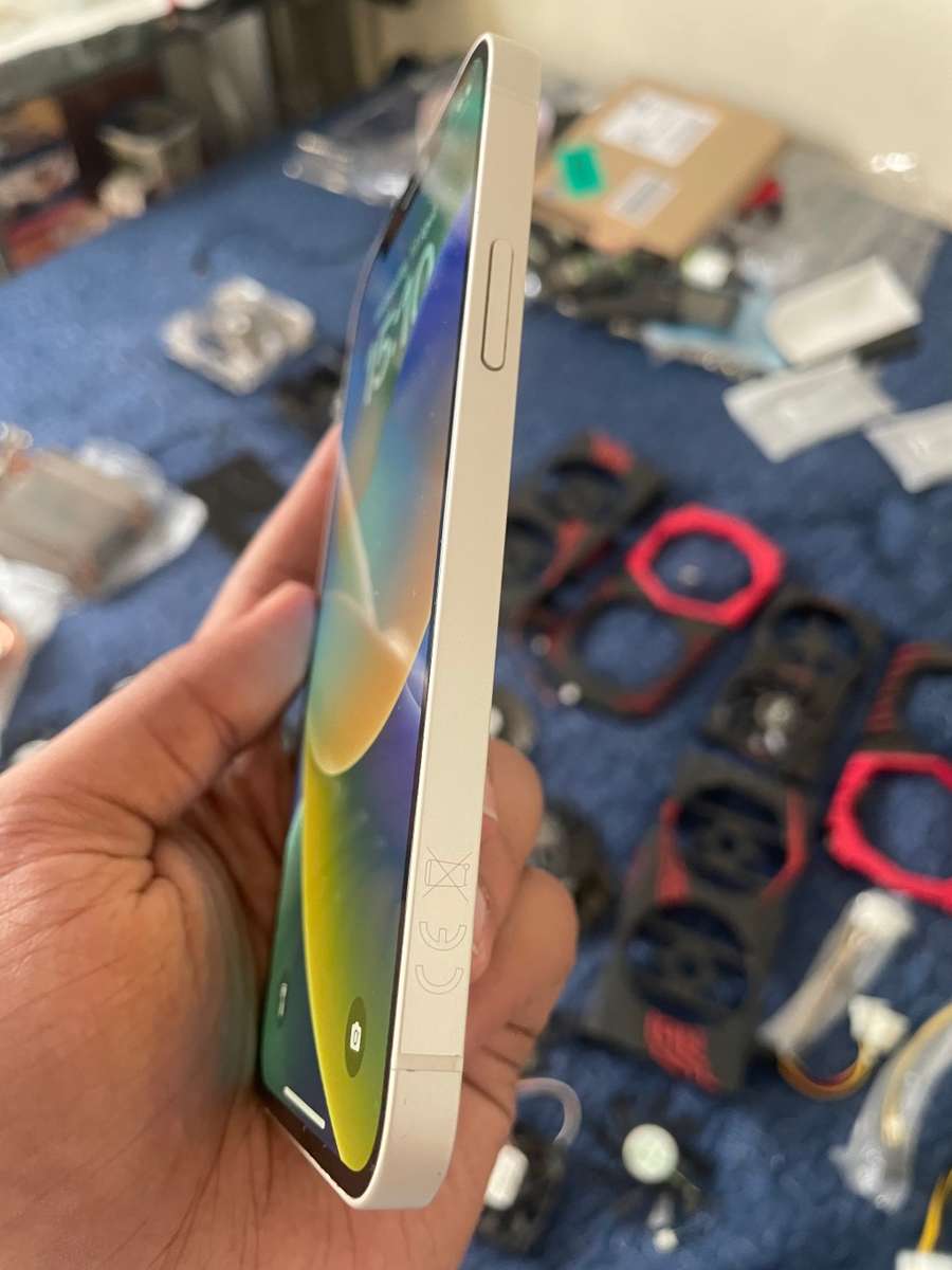 iPhone 12 Smartphone