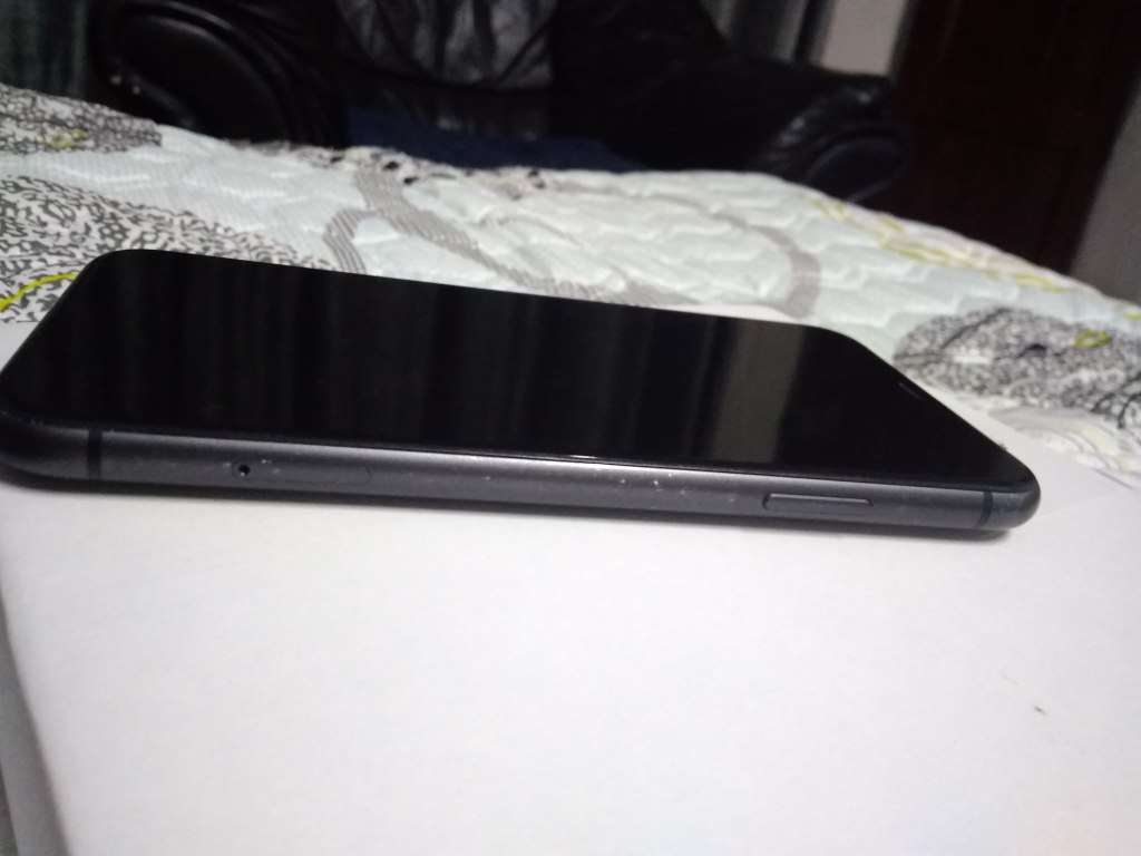 iPhone 11  ABSOLUTELY STUNNING