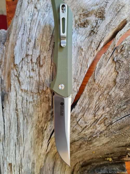 AUCTION: RUIKE Knive