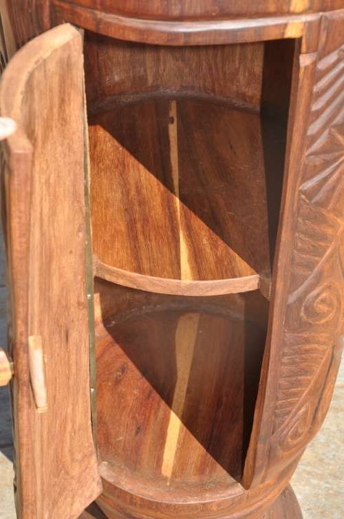 LARGE ORIGINAL VINTAGE DRUM WITH BUILT-IN CABINET MADE BY NATIVES - superb condition - PICK UP ONLY