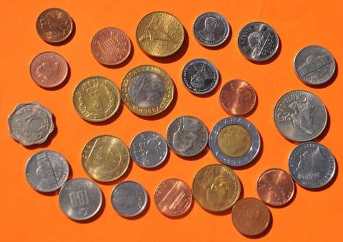 UNSORTED DEMANDING INTERNATIONAL UNC COIN LOT mainly Europe, bit of USA - all aUNC to UNC