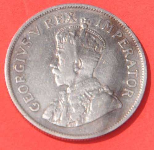 2/6 SHILLINGS 1932 HALF CROWN - becoming scarce! - TOP INVESTMENT - SUPERB NUMISMATIC COLLECTIBLE