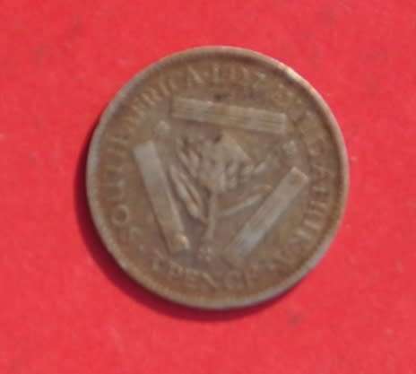 THREEPENCE 1927 3d 3 Pence - SCARCER YEAR OF BRILLIANT SOUTH AFRICAN NUMISMATIC COLLECTIBLE