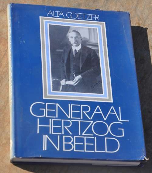 GENERAAL HERTZOG IN BEELD - demanding Africana collectible