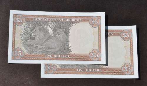 RHODESIA consecutive pair 5 Dollars October 1978, prefix M/17, Watermark Rhodes ***UNC***