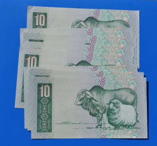 Eight 10 Rand 1982 IN SEQUENCE, prefix C7, A/E, GPC de Kock - 2nd issue - ***AU*** bid per note