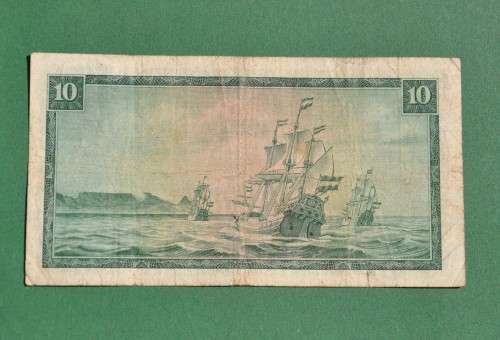 R10 1966, prefix C1 E/A, G Rissik, second issue ***F+ to VF-***