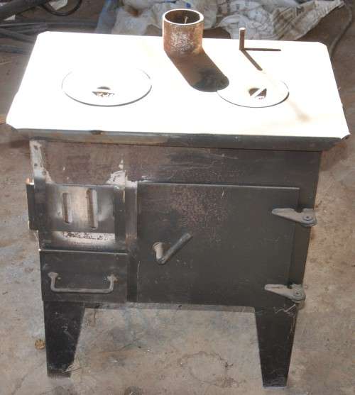FIRE PLACE / OVEN / STOVE - PICK UP ONLY - read full ad for free wattle wood!