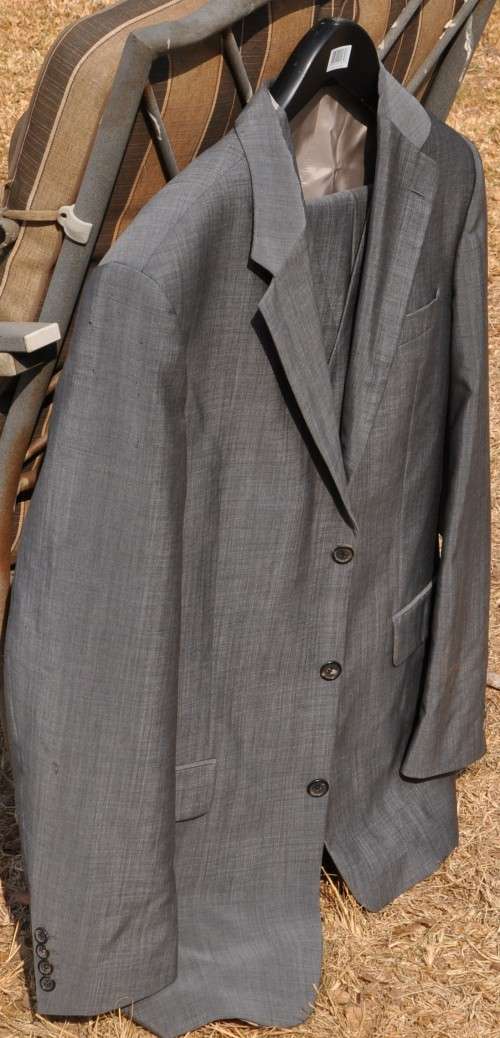 HUGO BOSS SUIT - consisting of trousers, vest and jacket - MOHAIR WOOL - free coat hook and cover
