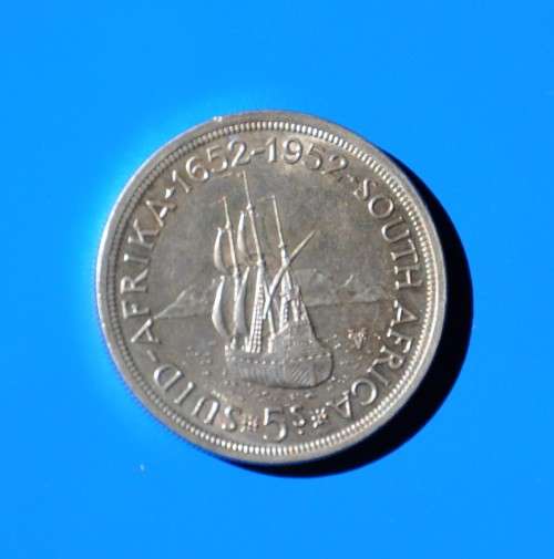 5 SHILLINGS 1952 CROWN 50% Silver S5  ***UNC*** numismatic opportunity and lucrative investment
