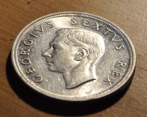 5 Shillings 1949 Crown - 80% Silver ***lucrative investment***