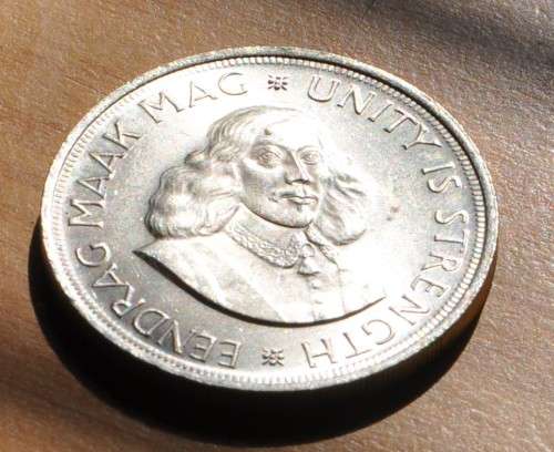 50 Cents 1964 Crown ***UNC*** (bagmarks)