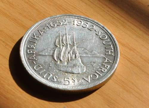 5 Shillings 1952 Crown ***EF*** lucrative investment, popular numismatic collectible