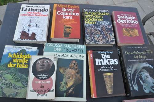Rare collection on INCAS, AZTECS & MAYAS, superb collectibles in German, in total 13 books