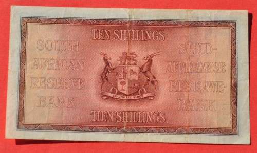 10 Shillings 1940, prefix E/51, E/A, J Postmus, only issue ***EF-***
