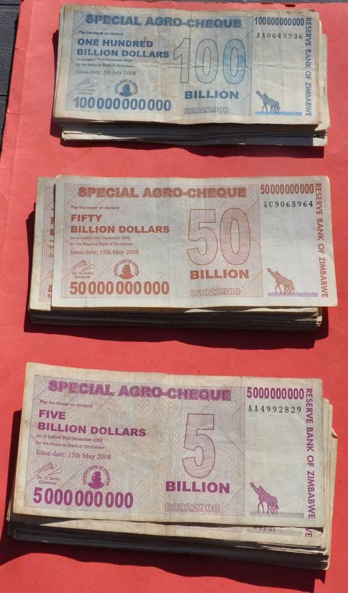 ZIMBABWE Huge collection of banknotes - Special Agro-Cheques Billion denomination 2008 (see list)