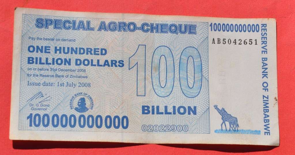 ZIMBABWE Special Agro-Cheque 100 Billion 2008 - in very collectible condition