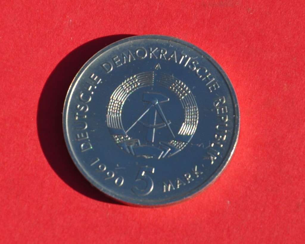 GERMANY (DDR) 5 Mark 1990 (Postwesen) - **BUNC WITH CERTIFICATE**