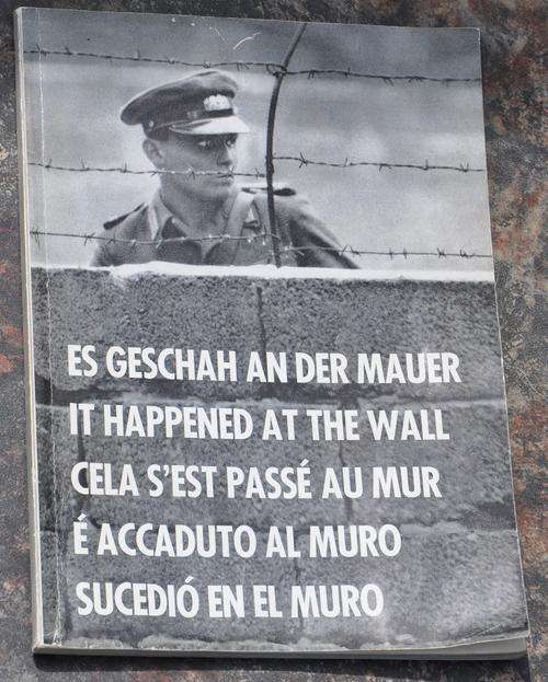 IT HAPPENED AT THE WALL - rare Germany collectible in top condition