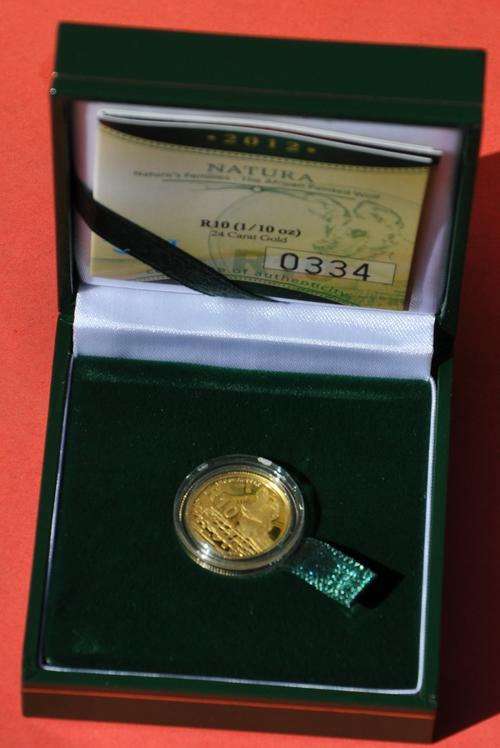 NATURA 1/10oz Gold PROOF COIN 2012 African Painted Wolf  - SA MINT BOX & CERTIFICATE