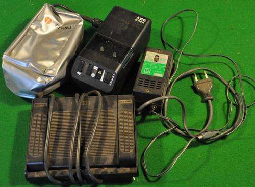 LOT CONSISTING OF SECRETARY STUFF (AEG and Sony)