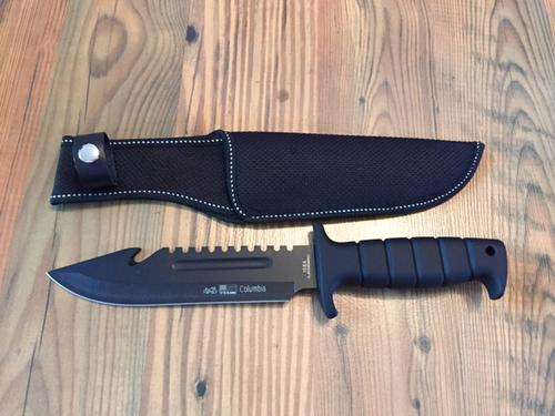 Black Steel Hunting Knife