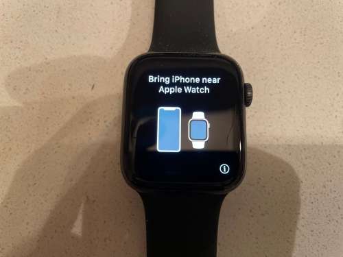 Apple Watch series 5 44mm space grey GPS only